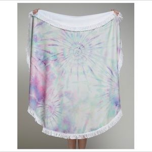 Ruggine tie-dye round beach towel / throw/ blanket with Fringes. Opal print.